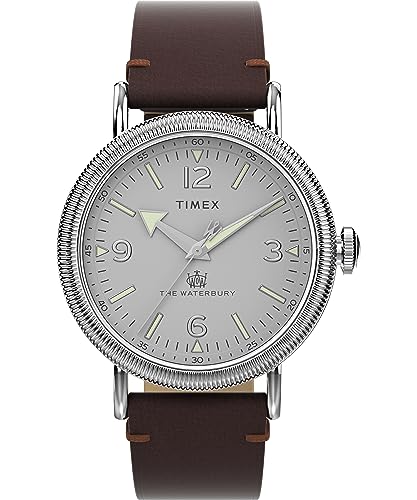腕時計 タイメックス メンズ Timex Men's Waterbury Traditional 40mm Watch - Brown Strap Silver-Tone Dial Silver-Tone Case腕時計 タイメックス メンズ 腕時計 タイメックス メンズ Timex Men's Waterbury Traditional 40mm Watch - Brown Strap Silver-Tone Dial Silver-Tone Case腕時計 タイメックス メンズ