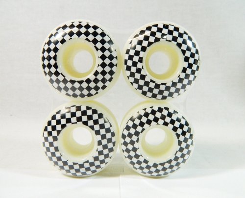 商品情報 商品名ウィール タイヤ スケボー スケートボード 海外モデル Blank 52mm x 31mm Pro Graphic Skateboard Wheels (Checkered White)ウィール タイヤ スケボー スケートボード 海外モデル 商品名（英語）Blank 52mm x 31mm Pro Graphic Skateboard Wheels (Checkered White) 商品名（翻訳）52ミリメートルx 31ミリメートルプログラフィックスケートボードホイール（チェッカーホワイト） 型番BGW ブランドBlank 商品説明（自動翻訳）サイズ：52mm x 31mm硬度：99a 4本セットで販売 関連キーワードウィール,タイヤ,スケボー,スケートボード,海外モデル,直輸入このようなギフトシーンにオススメです。プレゼント お誕生日 クリスマスプレゼント バレンタインデー ホワイトデー 贈り物