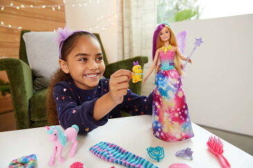 【送料無料】バービー Barbie ドリームトピア アドベントカレンダー 24日間のサプライズギフト 初日にお人形 毎日違ったプレゼント 3匹のペット ギフト 誕生日 クリスマス プレゼント