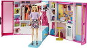 バービー バービー人形 Barbie Dream Closet with Blonde Doll 25 Pieces, Toy Closet Expands to 2 ft / 60 cm Wide Features 10 Storage Areas, Full-Length Mirror, Customizable Desk Space and Rotating Clothes Rackバービー バービー人形