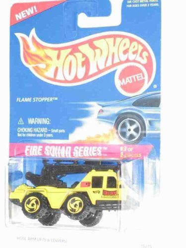ホットウィール マテル ミニカー ホットウイール Hot Wheels Fire Squad Series #3 Flame Stopper Razor Yellow Wheels with Red #3 #426 Collectible Collector Car Mattel 1:64 Scaleホットウィール マテル ミニカー ホットウイール