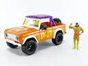 ジャダトイズ ミニカー ダイキャスト アメリカ Jada 1:24 Diecast 1973 Ford Bronco with Macho Man Figure...
