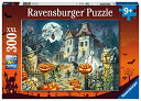 ジグソーパズル 海外製 アメリカ Ravensburger Halloween House 300 XXL Piece Jigsaw Puzzle for Ki...