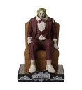 商品情報 商品名ボブルヘッド バブルヘッド 首振り人形 ボビンヘッド BOBBLEHEAD Royal Bobbles Beetlejuice Shrunken Head Bobblehead, Premium Polyresin Lifelike Figure, Unique Serial Number, Exquisite Detailボブルヘッド バブルヘッド 首振り人形 ボビンヘッド BOBBLEHEAD 商品名（英語）Royal Bobbles Beetlejuice Shrunken Head Bobblehead, Premium Polyresin Lifelike Figure, Unique Serial Number, Exquisite Detail 商品名（翻訳）Royal Bobbles ビートルジュース・シュランクン・ヘッド・ボブルヘッド、プレミアム・ポリレジン製本物そっくりフィギュア、ユニークなシリアルナンバー、精巧なディテール 海外サイズ4 inches ブランドRoyal Bobbles 商品説明（自動翻訳）ビートルジュースは呪術医に手を出すべきではなかった！このビートルジュースのボブルヘッドは、ネワールド待合室でのラストシーンに見られるような、縮んだ頭部が特徴。ロイヤルボブルスでは、エンターテイナー、アーティスト、歴史的・政治的人物など、有名なアイコンの様々な商品ラインナップを取り揃えています。それぞれにユニークなシリアルナンバー入りの真正性ホログラムが付いている。各プレミアムボブルヘッドは、カスタムカットされた発泡スチロール製インナープロテクター付きのカラフルなコレクターズボックスに入っている。高さ8インチ以上、高品質のヘビーウェイト・ポリレジン製で、ひとつひとつ手描きされている。それぞれのボブルヘッドは入念に研究され、心を込めて作られ、非常に細部まで仕上げられている。2009年に設立されたRoyal Bobblesは、高品質、精巧なコレクタブルフィギュリンのプレミアムデザイナーとメーカーであり、すべての製品の詳細と耐久性の高いレベルを可能にします。 関連キーワードボブルヘッド,バブルヘッド,首振り人形,ボビンヘッド,BOBBLEHEADこのようなギフトシーンにオススメです。プレゼント お誕生日 クリスマスプレゼント バレンタインデー ホワイトデー 贈り物