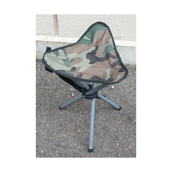 折りたたみチェア スリム 迷彩柄 収納バック付 アウトドア フォールディングチェア 折りたたみ椅子 ミ..