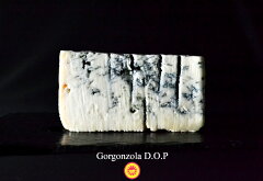 https://thumbnail.image.rakuten.co.jp/@0_mall/shop-fromage/cabinet/blue/gorgonp/golgonzola-p2.jpg