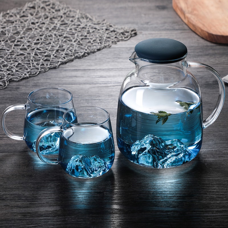 「10％OFFクーポン配布中」【1800ml】【ティーポットセット】山グラス ガラスポット ティーボット ガラスカップ 1.8リットル 耐熱ガラス 直火対応 電気ケトル対応 ホウケイ酸ガラス 手作り おしゃれ ブルー