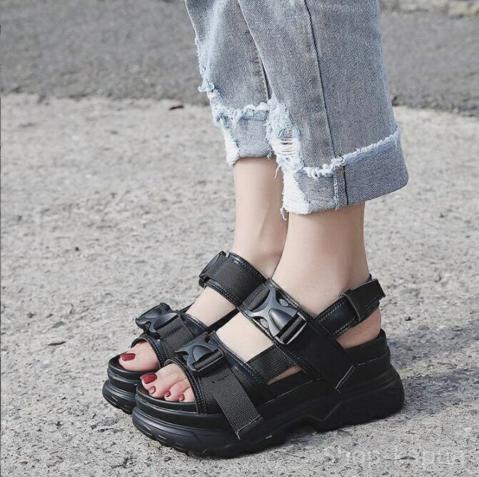 【送料無料】レディース おしゃれ スポーツサンダル 厚底サンダル 大きいサイズ 7cm フラット 歩きやすい 厚底 アウトドア 夏 行楽 イベント