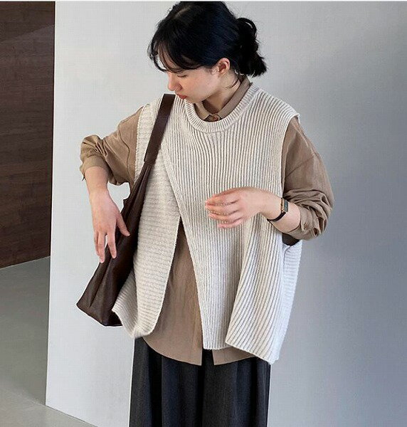 秋洋服★レディース服★ニットベスト　お洒落セーター ★ 4色