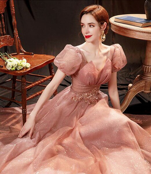 ウエディングドレス パーティードレス 二次会 結婚式 披露宴 司会者 花嫁 写真撮影 演奏会