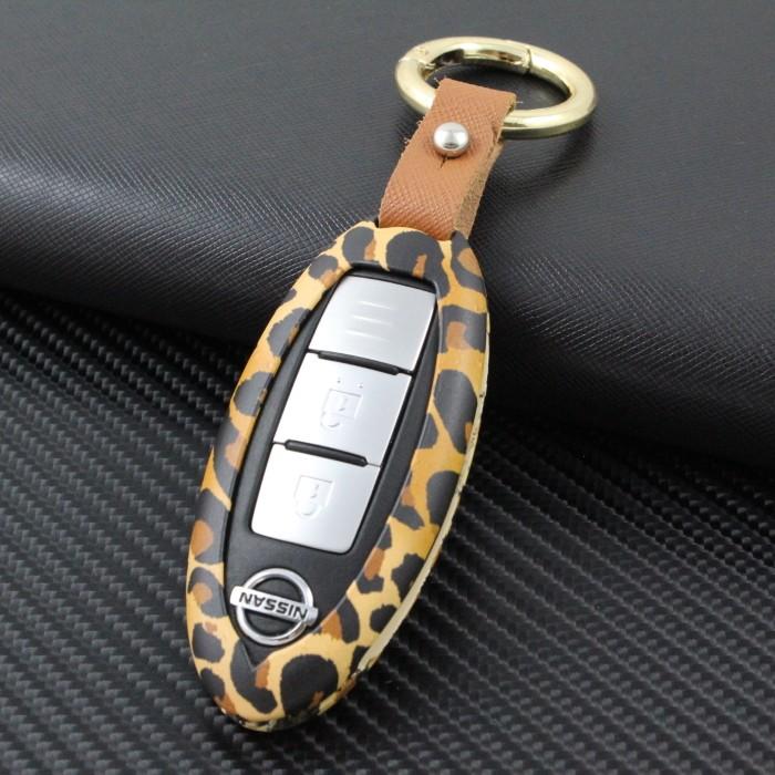 【100円〜1000円OFFクーポン配布中】【送料無料】ニッサン キーケース メタル製 カラビナ付き ヒョウ柄 キーカバー キーホルダー 金属製 セレナ ノート...