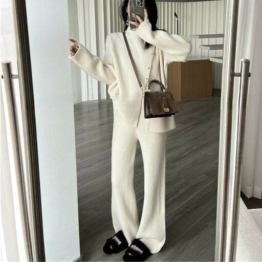 上下セット 2点セット トップス パンツ ボトムス ニット セーター セットアップ レディース ストレートパンツ ロングパンツ アシンメトリー 長袖 ハイネック リブ コンサバ ボタン かわいい 大人可愛い きれいめ シンプル 上品 おしゃれ こなれ感 ゆったり 秋 冬 送料無料 上下セット 2点セット トップス パンツ ボトムス ニット セーター セットアップ レディース ストレートパンツ ロングパンツ アシンメトリー 長袖 ハイネック リブ コンサバ ボタン かわいい 大人可愛い きれいめ シンプル 上品 おしゃれ こなれ感 ゆったり 秋 冬 送料無料