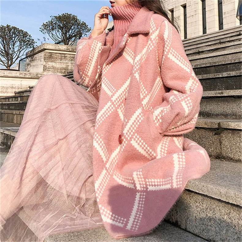 アウター ミディアム丈コート レディース 長袖 襟付き ポケット 前開き ダブルボタン ミディアム丈 ポケット 送料無料 ピンク 青 黒 白 フリーサイズ 大人可愛い きれいめ おしゃれ かっこいい カジュアル こなれ感 個性的 レトロ 主役級 存在感 秋 冬 暖かいのサムネイル