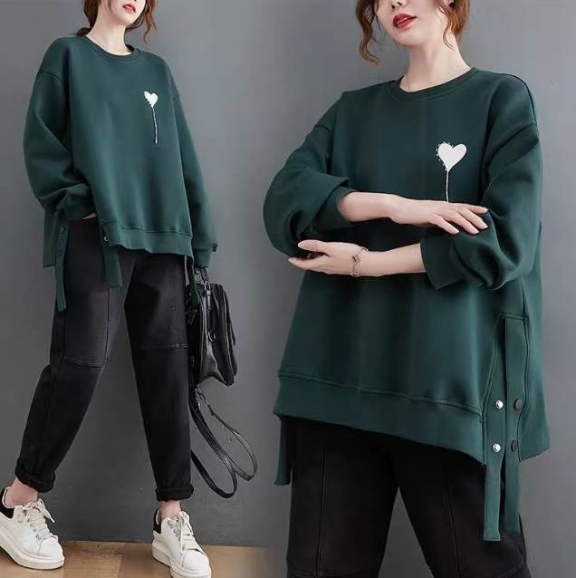 トップス プルオーバー トレーナー レディース 長袖 ラウンドネック サイイドスリット ハート ストリート ボタン カジュアル おしゃれ かっこいい ラフ ボーイッシュ スポーティー ガーリー 個性的 キュート ベーシック アメリカン プレッピー アクティブ 春 秋 冬 送料無料