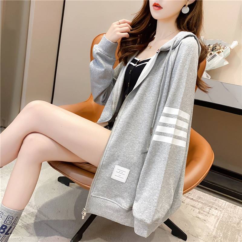 トップス レディース パーカーアウター スポーツウェア 長袖 春 秋 冬 大人 かわいい 上品 きれいめ お洒落 シンプル カジュアル ナチュラル ラフ マニッシュ スポーティー 休日 お出かけ デート 通学 学生 普段使い 着まわし 重ね着 グレー 紺 ブラック 3色展開 M L XL