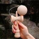 【高品質素材】：本体：厳選された天然木、ひも：ナイロン繊維。 【人気のおもちゃ】：伝統的な日本のけん玉をお楽しみください。 【教育的な遊び】：剣道や武道の要素を取り入れた教育的な玩具で、子供たちに礼儀や集中力、協調性を学ぶ機会を提供します。楽しみながら学ぶことができる木製のけん玉です。 【適用場合】：子供の遊び、けん玉教室や学校などでの競技や練習に最適です。