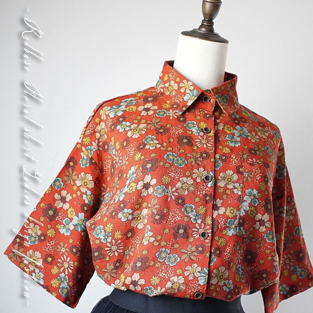 10%オフクーポン 【毎日当日発送】 くすんだ赤ベース 小花柄 レトロ 半袖 シャツ 総柄 綿100% ボタニカ..