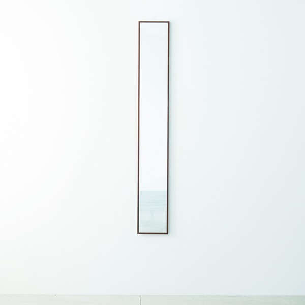 細枠ウォールミラー 幅22cm(ブラウン/茶) 天然木 姿見鏡 スリム 高級感 木製 飛散防止加工 壁掛け 北欧風 玄関 トイレ 洗面 日本製 完成品 NK-5