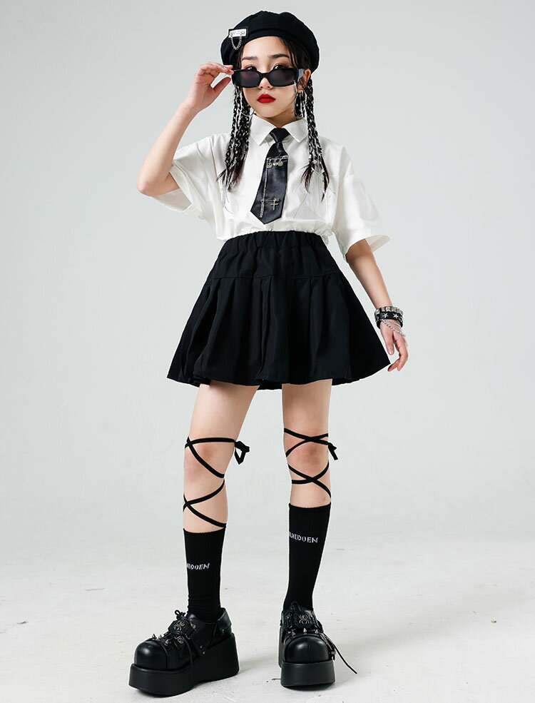 キッズ ダンス衣装 セットアップ 女の子 チアガール衣装 白シャツ デニムスカート 赤スカート 韓国 k-pop衣装 ヒップホップ かっこいい ジャズダンス HIPHOP 子供服 半袖 チアダンス衣装 イベント ステージ衣装 練習着 体操服 舞台服 発表会 応援団 団体服 大きめ 110 170cm 3