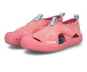 KIDS CVSTAR SANDAL 3SD363 PINK 水辺からタウンまで幅広く活躍するキッズ向けサンダル。 アッパーに、とても柔らかく通気性・速乾性に優れた素材を採用。 清涼感のあるカットアウトパターンで仕上げ、水遊びも思いきり楽しめるデザインです。 またラバーのアウトソールをつま先まで巻き上げて覆うことで、お子さまの足を衝撃やケガなどからガード。 つま先に水抜き穴と、星柄にエンボス加工した水はけのよいEVAフットベッドを採用し、靴内に入った水を外へ排出します。 プールやビーチ、川辺などのレジャーをはじめ、夏のお出かけやキャンプなど、サマーシーンに大活躍の1足です。 アッパー：ラバー アウトソール：ゴム底 モニターにより、色の見え方が実際の商品と異なることがございます。