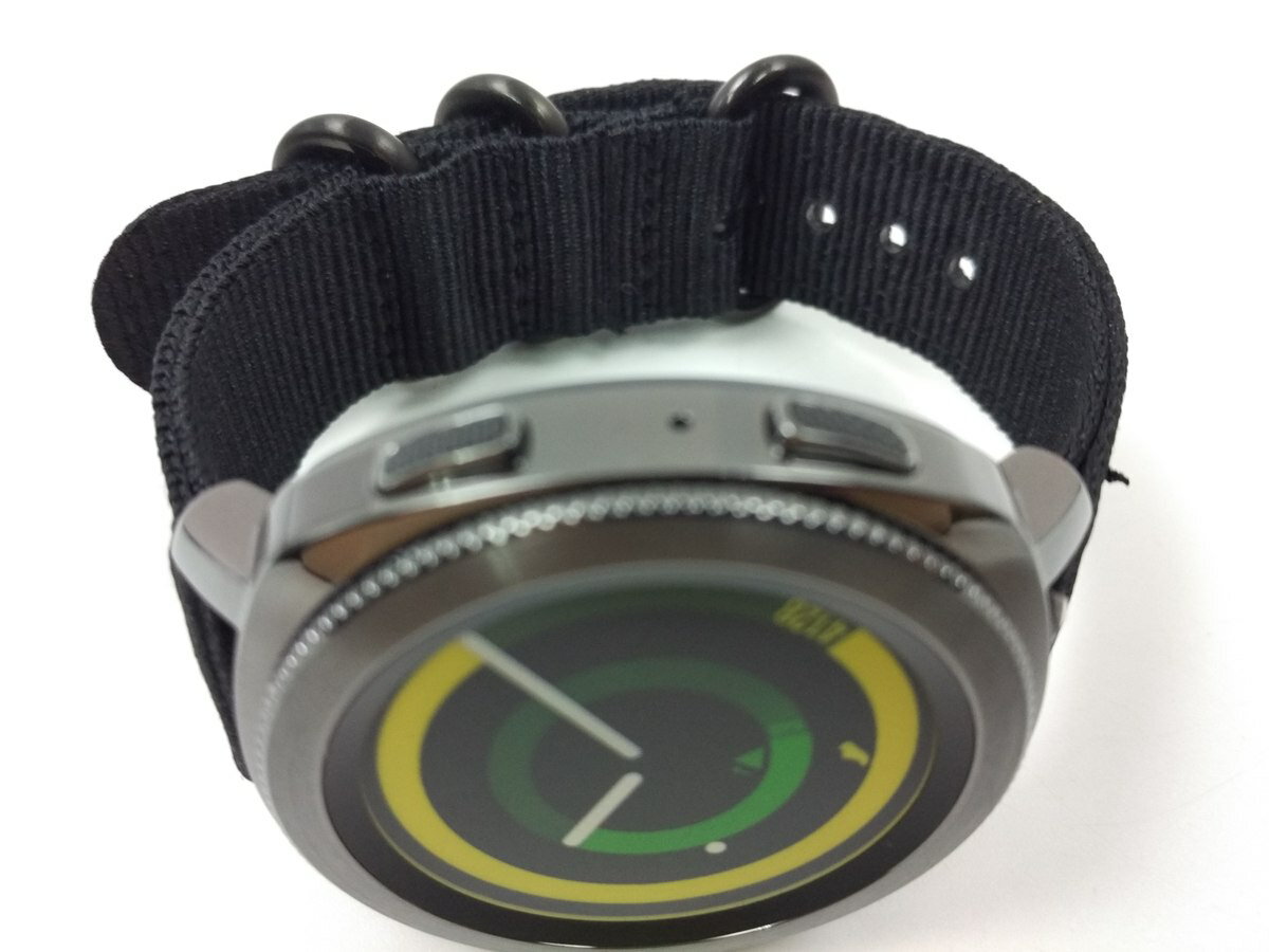 ナイロン製ミリタリーストラップ 交換用腕時計ベルト 黒×ブラック 18mm バリスティックナイロン