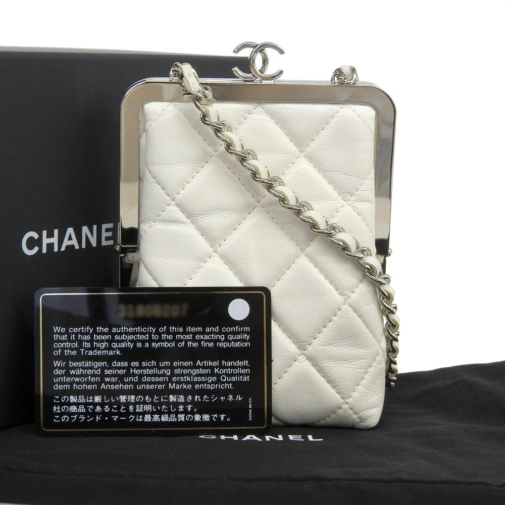 【本物保証】 箱・保・布袋付 新品同様 シャネル CHANEL ココマーク クラッチ ショルダーバッグ がま口 ホワイト シール付 31番台 AP2496 【中古】