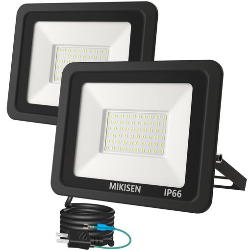 INDOOR/OUTDOOR USE 仕様:【スイッチなし】【定格入力电压:AC90-110V / 50~60HZ】【消費電力:50W】【ケーブル長:1.8M、アース端子付2Pプラグ】【色温度:6500K 6000LM】【演色性:RA≧80 】【発光角度:120°】【ボルトアンカーサイズ:M6*60】【本体材質:アルミダイカスト・強化ガラスカバー】【サイズ:205*150MM】【日本語取扱説明書(保証書付き)】 【1.8Mコード付き&amp;高放熱構造】お客様の声に応じて登場:従来品(1.5Mコード)よりコードの長さを1.8Mに改良して、設置時の自由度を高めることができ、LED投光器の設置範囲が広くなります。本体は高品質アルミニウム合金と6MMヒートシンクを採用して、LED投光器の表面積を増加させることで、放熱性、安定性、信頼性がさらに向上します。 【IP66防水&amp;防水通気フィルタ付き】 LED投光器の本体はアルミケース+ガラスカバーで構成されて、本体とガラスカバー、コードの接続先には防水処理が施されています。