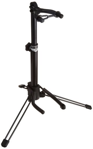 【サイズ・重量】高さ:340mm~550mm、ネック受幅:50mm、ボディ受幅:65mm、重量:630g 【多用途対応】バイオリン、ウクレレ、カーブドソプラノサックスに対応し、さまざまな楽器を1台のスタンドで保管可能。 【弓立て機能】受け部分に弓を立てるスペースがあり、楽器と弓を一緒に保管できます。 【演奏準備に便利】目に見える場所に楽器を置くことで、すぐに演奏を始められます。 【オーケストラ用としても活躍】弦が切れた際の交換用楽器スタンドとして使用可能。 【ご注意:塗装対応について】本製品は基本的にラッカー対応ですが、長時間の放置や温度変化により塗装表面が変質する可能性があります。塗装変質が発生しても、当社では責任を負いかねますので、予めご了承ください。