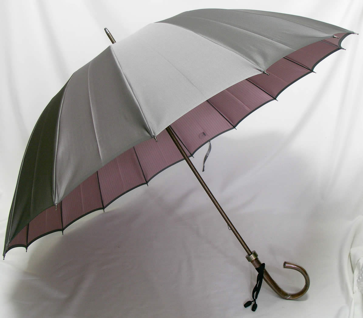 紳士用高級傘 男性用長傘 メンズ傘 大人の逸品！皇室御用達前原光栄商店「前原傘 紳士用 カーボン骨 SLASH（スラッシュ）」　【送料無料】【楽ギフ_包装】【楽ギフ_メッセ入力】【smtb-m】