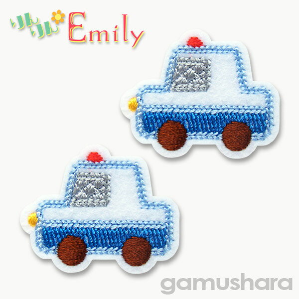 商品の説明 商品について こだわりの刺繍をほどこしたかわいいワッペンです。アイロンで簡単に接着できます。 サイズ＆入数 幅（約）3.5cm×高さ（約）2.8cm 2個入 接着タイプ アイロン接着タイプ 主な素材 ポリエステル・レーヨン他 備考 ・洗濯の際は、手洗い・洗濯ネットのご使用をおすすめします。 ・使い方や取り扱い上のご注意は商品台紙の裏面をご確認ください。 ※使用参考イメージは同シリーズの他のワッペンを組み合わせて使用しています。 ※小道具などは商品に含まれません。 ※商品の実物に近くなるように撮影加工しておりますが、ディスプレイやモニター発色の具合により画像と実際の商品の色が異なる場合がありますのでご了承ください。こだわりの刺繍アイロンワッペン りんりんエミリーシリーズ 車・パトカー サイズ感イメージ &nbsp;