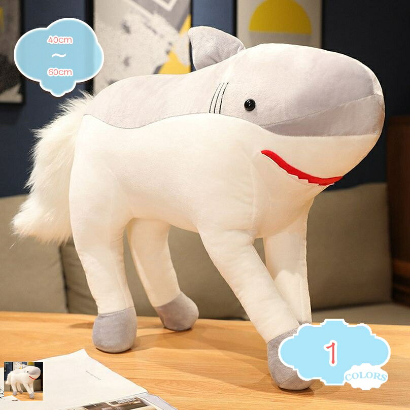 メイン素材：綿・コットン★「サイズ」（cm）：40cm 50cm 60cm　 「中身素材」：PP綿 「広い用途」：抱き枕、抱きまくら、縫いぐるみ、ぬいぐるみ、おもちゃ、クッション、飾り物、インテリア、贈り物★「ぬいぐるみ 大きい」：可愛い人形のぬいぐるみ、触り心地もふわふわ、クッション兼抱き枕。ふんわりして肌触りがしっとりなので、思わず抱きしめたくなっちゃいます。抱きしめたときの柔らかさが心地よくてもう離したくない。★「超萌えのぬいぐるみ」：疲れた時や嫌なことがあった時に抱いて、全て忘れられるくらいの不思議な魅力があります！かわいいぬいぐるみに大人もペットも癒される - ★「プレゼントとして」：このぬいぐるみはの誕生日や母の日や彼女の誕生日、バレンタインデー、クリスマス等の特別な日の贈り物。贈り相手を喜ばせる可愛いギフトです。愛する人へ、感謝したい人へ、ずっと素敵な贈り物です。「注意」：真空パックで発送する為、運送途中には押されたことにより、商品を届いた後変形や、皺になる場合もございます。この場合は荷物をお届いた後に、手で揉んで暫く置いて、商品が自動的に原状を恢復され、皺も自動的になくなります。★「柔らかな抱き心地」：色々な寝姿勢に合わせて変形し体圧分散を促し、身体への負担を減らす。抱きつきやすい形状で、その時々で一番リラックスできる体制を見つけるのも楽しみです。生地もワタも弾性のある素材で、抱き枕が身体に合わせてくれるので、身体にフィットし、気持ちいい感触です、抱きつくだけて自然に安心感や抱擁感を得らます。「中身素材」：PP綿 細かい細工で、上等なPP綿を使用します、肌触りがいいぬいぐるみです。 「広い用途」：抱き枕、抱きまくら、縫いぐるみ、ぬいぐるみ、おもちゃ、クッション、飾り物、インテリア、贈り物 ★皆が癒される★かわいいぬいぐるみに大人もペットも癒される - 手触りの良い、ふわふわの心地よさを体験してください！ ★使わないときはお部屋に飾っても★普段使用しないときは、大きいぬいぐるみとして、お部屋に飾れるインテリア雑貨に - ちょっとひと眠りする時のお昼寝枕や、旅行のおともの首枕、座布団、抱きピロー、カーグッズ、クッションなどとしてインパクト大なオシャレにも。 ☆結婚式での贈呈や、お、ハロウイン、クリスマス、バレンタインデーのプレゼント、 新年のお祝い、彼女への贈り物などにとして、とってもいいです。愛する人へ、感謝したい人へ、ずっと素敵な贈り物です。 ☆・高校生へ、大学生へ、社会人へ、お母さん（母親妻）へ、大切な彼へ、大切な彼女へ ☆お客様のご都合による交換・返品の場合商品到着後7日以内にメール・お電話にてご連絡をお願い致します。ご連絡を頂いた後、当店よりご案内をさせて頂きます。以下の用語は検索参考用であり、商品内容の詳細説明ではございませんかわいい ねこ抱き枕 ぬいぐるみ アニマルぬいぐるみ 抱き枕 おもちゃ 動物 面白い 柔らかい 女子 男子 彼女 インテリア 快眠 抱き枕特大 抱き枕 かわいい ぬいぐるみ 大きい クジラ ふか 動物 アニマル クッション 手触り良い やわらか 抱き枕 ぬいぐるみ 可愛い 寝具 部屋かわいい 鯨抱き枕 ぬいぐるみ アニマルぬいぐるみ 抱き枕 おもちゃ 動物 面白い 柔らかい 女子 男子 彼女 インテリア お誕生日 プレゼント抱き枕 クッション 洗える 大きい 体圧分散 快眠 高齢者 プレゼント 男女兼用 四季通用 抱き枕 ぬいぐるみ 気持ちいい120cm 低反発ロングピロー 抱き枕 カバー洗濯OK 抱き枕 抱きまくら 枕 ふんわり肌触り 体圧分散 快眠グッズ 背もたれ 横向き寝抱きまくら 本体 だきまくら 増量 中身 高弾力 しっかりした抱き心地 キュート抱き枕 ロングクッション ロングピロー 安眠 横寝用抱き枕