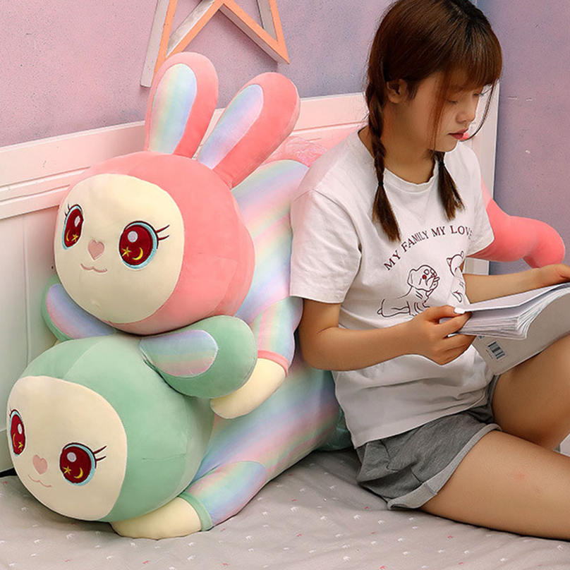メイン素材：スパンデックス●サイズ：60cm 80cm 100cm 120cm 140cm；●表地：スパンデックス；●中材：PPコットン；通気性のある素材を使用しています。非常に柔らかく、洗濯機で洗うことが可能です。【一緒にぐっすり】カラダの作りから表情まで手間をかけたんです！柔らかい手触り、キュートな外観は、かわいい家庭装飾にして、抱き枕としても素晴らしいです。かわいいサメを抱きしめて、一緒にぐっすり眠っちゃおう♪【気持ちいい感触】柔らかな生地を採用しているため、ずっと触れていたくなる触り心地です。抱き枕が身体に合わせてくれるので、身体にフィットし、気持ちいい感触です、抱きつくだけて自然に安心感や抱擁感を得らます。【好きな場所に置く】押し出しや変形を気にせず、やわらかくふんわりとしたやわらかなPP綿を使用。自宅や車だけでなく、オフィスのテーブルにも飾りとして好きな場所に置くのに最適なサイズです！【一人暮らしの味方】しっかりと安定感がありますので、横向き寝好きな方や、夜眠れない、一人暮らしの方にもとてもオススメします。リビングのイメージアップにも、車やカフェのインテリアとして、旅行の休憩にもお勧めです。【商品の基本情報】 ●サイズ：60cm 80cm 100cm 120cm 140cm； ●表地：スパンデックス； ●中材：PPコットン； ==================================== ーーおすすめのポイントーー 【可愛い兎】 ☆とても可愛い兎ぬいぐるみ、スーパーもちもの触感なので、思わずむぎゅ - としちゃいます。とっても癒されますよ。 柔らかいの材料で作られ、ぬいぐるみは柔らかく、耐久性があります。 【ストレス解消】 ☆滑らかな生地が採用された兎の抱き枕を抱いた瞬間、心まで癒されます。充填したPP綿はもちもち。生地もワタも弾性 のある素材で、体に合わせたデザインで、身体にフィットし、気持ちよく、ストレス解消に役立ちます。 【ご自宅の飾り】 ☆昼寝枕、抱き枕、腰枕、ネックピロー 、クッションとしてもいいが、ご自宅のソファーやベッドルームはもちろん、 ホーム、寝室、部屋、オフィス、コーヒーショップ、ソファー、車内などに彩りを添えます。 【おすすめ】 ☆しっかりと安定感がありますので、横向き寝好きな方や、夜眠れない、一人暮らしの方にもとてもオススメします。 リビングのイメージアップにも、車やカフェのインテリアとして、旅行の休憩にもお勧めです。 【お手入れ方法】 ●本商品は手洗いにてお洗濯ができます。お洗濯後は速やかに形を整えて、直射日光をさけて陰干ししてください。 ●中材の乾燥が十分でないとカビなどが発生する原因になりますので、乾燥は十分に行ってください。 【ご注意】 ●測り方の相違によって、1 - 3cmの誤差がある場合がありますがご了承ください。 ●PC環境や撮影状況などの違いにより実際のお色とは若干異なる場合がございます。 ●初めて使用する前に、手で穏やかなクリーナーで人形をきれいにして、より衛生的に健康にしてください。 ●ご了承の上ご購入をお願いいたします。以下の用語は検索参考用であり、商品内容の詳細説明ではございません抱き枕 たまひよ 洗える クッション ビーズ ラージ ランキング オーガニック 抱き枕 l c型 160x50 高反発 160x50 アニメ カバー 硬め ビーズ カバー付き マシュマロいちご バナナ かぼちゃ ぬいぐるみ クッション 抱き枕 萌え抱き枕 癒し系 おもしろい プレゼント ソファークッション ふわふわ かわいい 枕 お昼寝枕 うつ伏せクッション お祝い背もたれ クッション 椅子 薄い ソファー用 ダイニング 自立 足枕 フットピロー 医療用 睡眠 就寝用 おすすめ 整体 快眠エクスプレス 腰枕 就寝 低反発 高反発 抱き枕 動物 カバー付きクッション ギフト キチン 柔らかい 肉 クッション 犬ぬいぐるみ インテリア 添い寝 枕 芝居道具 撮影 部屋飾り おもちゃ 新生活 背当て 腰枕 肘置き クッション 巨大 抱き枕クッション 姿勢 ビーズ 補充 三角クッション ベッド 背もたれ 背中 ヘッドボードに掛ける ハンギング 取り外して洗える 寝室 レスト バッククッション 三角 ツボ 厚い 首 彼女抱きまくら 猫 90 低反発 硬め 穴 就寝用 カバー 洗える ブラック ナマケモノ だきまくら ワニ ペンギン しろくま 大きいサイズ クマ くま 洗濯 ビーズ 丸洗い インテリア