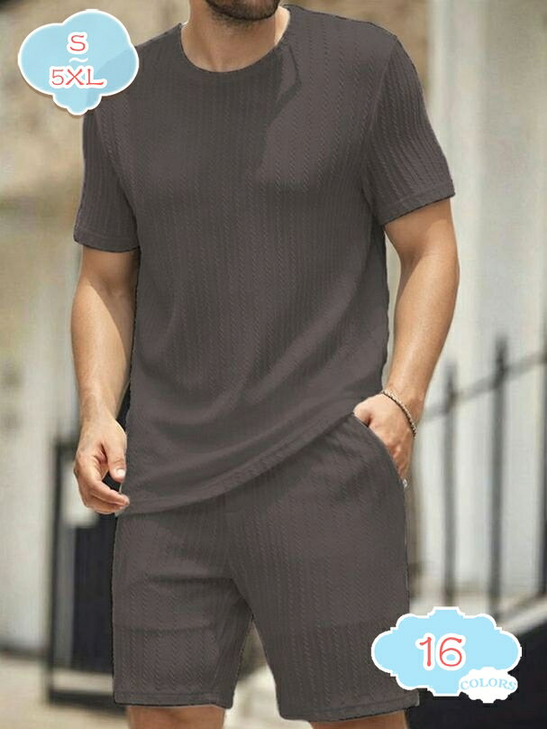 表地：ポリエステルメイン素材：ポリエステル【セット内容】Tシャツ+ハーフパンツ。トップスが着るだけでこなれ感をアップしてくれます。ショーツは太ももにスキマができるようにワイドシルエットで仕上げました！【快適生地】やわらかな素材で仕上げました。ルーズフィットで履き心地も抜群！通気性も良く、圧迫感もなく、履き心地も抜群です。優しい肌触りで快適に着こなせます。【便利なディテール】ウェストはゴムと紐で調節しやすくなって、リラックス感とストレスフリーでフィットな穿き心地。両サイドにポケットをしっかりと配置、機能性もアップ！【ロングシーズン使える】春から秋までロングシーズン使えるシンプルな半袖夏服メンズセットアップです！上下セットはもちろん、単品使いもしやすいおしゃれなセットアップです。【合わせやすい】半袖のTシャツとハーフパンツの上下セットアップです。上質な生地で、体の負担にならず、スポーツのテンションも上がってくれます。親友へのギフトや誕生日のプレゼントとしてもおすすめます。【商品仕様】 素材：ポリエステル、その他 対象：メンズ サイズ：S-5XL（単位：cm）サイズ表によって選択ください。　 季節：春 夏 秋 セット内容：半袖tシャツ＆ショートパンツ2点セット 【選ばれる理由】 盛夏に向けて通気性が良い素材を使用。 軽くてサラッと着れる肌触りのいい生地なので、ごわつきなく着用できるシャツセットアップです。 シーズンや流行に左右されないクルーネックのビッグTはメンズなら何枚でも持っていたい商品。 半袖＆短ズボンならではの開放感で、 蒸し暑い夏の夜も快適にお過ごいいただけます。 上下別で活用いただけるので、これ1着で色んなコーデを楽しめます！ ウエストはゴムで 適度に効いて、紐付きで便利です。 野暮ったくなり過ぎず、楽に履いていただける採寸にこだわりました。 【注意事項】 ※表示サイズがある場合、多少の誤差(約1-3cm、)が生じる場合がございます。 ※製造上、細かな汚れやシワ糸のほつれが発生する場合がございます。 ※モニターの発色の具合によって実際のものと色が異なる場合が御座います。 【関連キーワード】セットアップ 2点セット 大きいサイズ 小さいサイズ カジュアル リクルート 卒園式 卒業式 入学式 入園式 お宮参り 七五三 結婚式 パーティー 謝恩会 通勤 服装 スカート パンツ 春 夏 秋以下の用語は検索参考用であり、商品内容の詳細説明ではございませんセットアップ メンズ 夏 長袖 春夏 半袖 長ズボン スポーツ ビジネス 春夏 セットアップ メンズ ビジネス シャツ 夏服 ジャージ tシャツ ゴルフ スーツ 夏 ストレッチセットアップ メンズ 夏 大きいサイズ 夏服 メンズ 大きいサイズ セットアップ パッツ メンズ大きいサイズ夏物セットアップ 上下 部屋着ゆったり 父の日 プレゼントセットアップ キッズ 130 女の子 男の子 100 大きいサイズ スーツ 半袖 春 キッズ 半袖 半袖 セットアップ キッズ スポーツ デニム セットアップ キッズ ダンス　男の子 ダンス 女の子 夏ジャージ メンズ 上下セットアップ 春 秋 トレンド スウェット セットアップ 長袖 トップス パンツ ズポン 春 ジャケット 春服 長袖 ジャケット 上下セット 春 夏