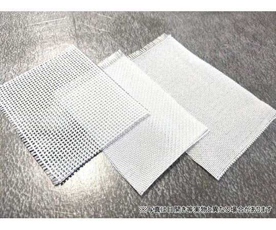 ●ハサミでカットして使用することができます。●柔軟性がありミシンなどで縫製することも可能です。●型番：#11●線径（mm）：φ1.0●目開き（mm）：1.1●サイズ：1000×1000mm●※ご使用の環境が約200℃の時点で目ズレ防止剤が燃...