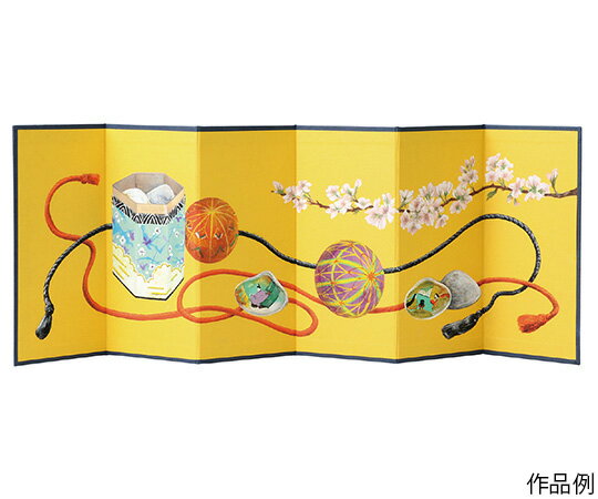 ●日本の美術の体験学習用に屏風画を描いたり、貼り絵などの作品を作る事ができます。●硬質の1.5mm厚ボード使用！本格的な屏風仕上げ！■仕様●使える画材：ポスターカラー、アクリルガッシュ、水彩絵具、墨、油性ペン、水性ペン、蛍光ペンなど●商品サイズ：580×200×1.5mm●重量：112g●材質：紙●包装形態：OPP袋入●包装サイズ：108×210×11mm