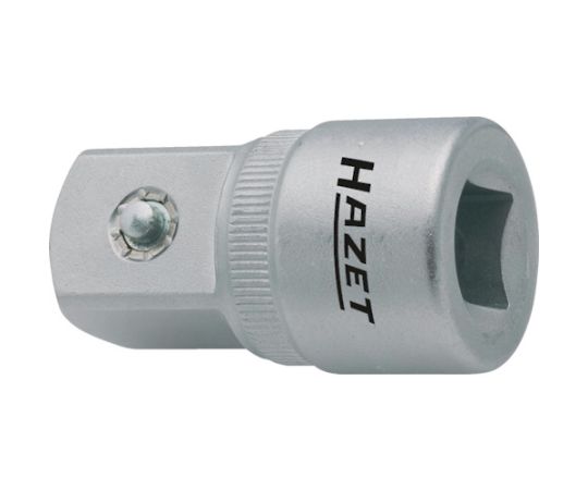 HAZET ソケットアダプター 958-1 1個●ソケットの差込角変換アダプターです。●ガタツキなくソケットの性能を十分に発揮できます。●ソケット周囲に施したローレット加工により、手回し時の油などによる滑りを軽減します。●ソケットの差込角変換用。●差込角凹（mm）：12.7●差込角凸（mm）：19.0●全長（mm）：50●材質／仕上：クロムバナジウム鋼（Cr-V）●原産国：ドイツ●コード番号：439-6740