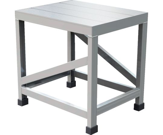 トラスコ中山 アルミ製溶接一体構造型作業台　一段（完成品）　W500×D400×H500 WTDB-5450 1台●完成品ですので組立不要で購入後すぐ使用できます。●溶接一体構造で頑丈なつくりとなっています。●鉄製パーツを使用していないのでクリーンルームなどの使用におすすめです。●シリーズは1段タイプのみの展開です。●頑丈な作業台が必要な場所に。●クリーンルームにも。●最大使用質量（kg）：150●天板高さ（m）：0.5●天板寸法（mm）：500×400●設置寸法（mm）奥行：410●設置寸法（mm）間口：510●段数（段）：1●色：シルバー●設置寸法（mm）奥行：410●アルミ製溶接一体構造●1段タイプ●材質／仕上：アルミ合金●原産国：中国●コード番号：207-4482