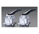 エスコ 四方向手動切替バルブ Rc3/8" EA153EA-13 1個●取付ねじ：Rc(PT)3/8”●使用圧力：0/0.7MPa●周囲温度：5/70℃●耐圧力：1.5MPa●切換方向：4方向/3位置/オールポートブロック●重量：0.8kg●エアー用●底面配管/パネル取付タイプ●コード品番：EA153EA-13