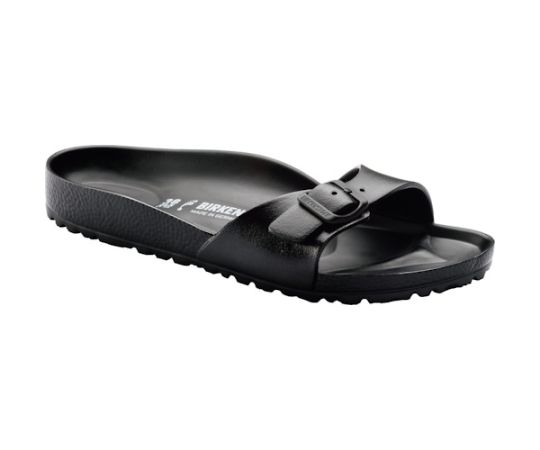 BIRKENSTOCK Madrid EVA Black 37 （24.0cm） 128163-37 1足●耐久耐水性に優れたEVA素材を使用し、濡れた場所でも滑りにくいです。●汚れても水洗いできるのでお手入れも簡単です。●お肌に優しいこの超軽量ソールが、ビルケンシュトックならではの快適な履き心地をお約束します。●足の形状を考慮した、EVA製ビルケンシュトックフットベッドです。●海やプールなどの水辺のレジャーだけでなく、オフィスや病院での仕事履きや室内履きとしてもご使用いただけます。●サイズ（cm）：24．0●色：ブラック●寸法（cm）：24．0●EU（ヨーロッパ）規格サイズ：37●超軽量●水洗い可能●材質／仕上：アッパー、中敷、アウターソール：EVA●原産国：ドイツ●コード番号：332-5496