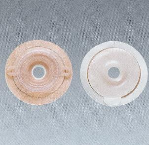 耐久性に優れたウロ用のストーマです。生活習慣に合わせた豊富なラインナップでバックアップいたします。 ■キャンペーンID■【koushin0201】point 【koushin0201】sale面板周囲のテープが入浴時の皮膚保護剤周囲の溶けを防ぎます。尿の排出が1工程で簡単なシングルロック口具です。面板の密着度を高めたい場合はユーケアー胴ベルト（別売）が使用できます。