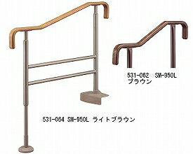 商品の仕様 ●サイズ／幅21×奥行97.5×高さ76〜125cm ●重さ／5.8kg ●材質／タモ積層材 ●生産国／日本 商品の説明 ・玄関先での転倒防止！身体をしっかり支える玄関用手すり。 ・手すり形状：両端に水平部を設け、段差の昇降動作も安全。 ・固定板：ガッシリ挟んで安心の固定力。 ・スライド脚：スライド脚をカットして、かまちの高さに合せた高さ調整が可能。 対応段差：6〜45cm。 ・玄関に設置しても違和感のない木製。 積層材で優れた強度。 SDCケアスマイル介護カタログ 掲載ページ：217Pメーカー名：アロン化成メーカー品番531-062※※※※※ご注意ください※※※※※※ご紹介商品によっては掲載画像と商品名が異なる場合がございます。また、オプション品の場合も本体が掲載されている場合がございます。ご不明な点がございましたらお気軽にお問い合わせ下さい。※※※※※※※※※※※※※※※※※※※