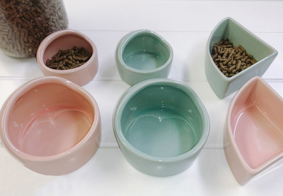 乐天商城 - 小動物用 陶器のえさ水入れ 陶器 チンチラ デグー ハムスター うさぎ モモンガ 小鳥 ペレット アクセサリー 小物