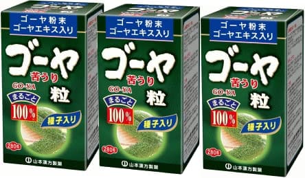 商品説明 「ゴーヤ粒100% 280粒」は、苦味を抑えたゴーヤーのエキスと種子を、まるごと含んだゴーヤー末を原料に使用。召し上がりやすい粒状に仕上げました。ゴーヤーはアジア原産のウリ科の植物で、独特の苦味を持つ事からニガウリとも呼ばれます。 お召し上がり方 本品は、栄養補助食品として、成人1日当たり、通常の食生活において、1日9粒を目安に、水又はお湯にてお召し上がりください。 使用上の注意 ・本品は、多量摂取により疾病が治癒したり、より健康が増進するものではありません。1日の摂取目安量を守ってください。 ・乳幼児の手の届かないところに保管してください。 ・原料が天然素材のため色調に多少の差が出たりムラになって表れたりすることがありますが、品質には問題ありません。 ・本品は自然食品でありますが、体調不良時、アレルギー症など、お体に合わない場合にはご使用を中止してください。 原材料・成分 [ゴーヤー] ゴーヤはアジア原産のウリ科の植物で、独特の苦味を持つことから「ニガウリ」とも呼ばれます。沖縄では昔から日常的に食されている栄養価の高い野菜のひとつです。ビタミンC、カリウム、マグネシウム、カルシウムなどの栄養素がバランスよく含まれています。種には、共役リノレン酸が豊富に含まれています。 [苦瓜(ニガウリ)] ニガウリはアジア原産のウリ科の植物で、昔から中国料理によく使われてきた独特の苦味を持つ野菜のひとつです。ゴーヤとも呼ばれています。沖縄では昔から日常的に食されている栄養価の高い野菜のひとつです。ビタミンC、カリウム、マグネシウム、カルシウムなどの栄養素がバランスよく含まれています。種には、共役リノレン酸が豊富に含まれています。