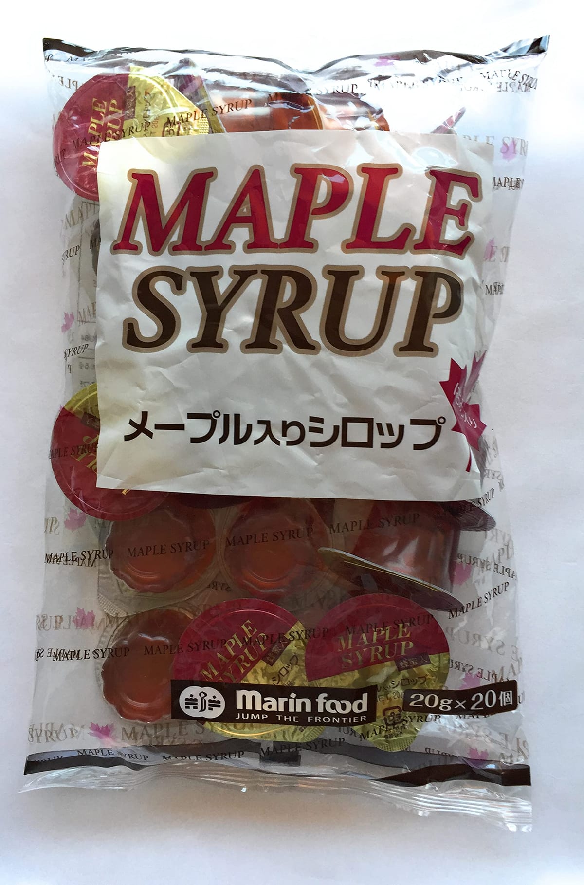 カナダ産のメープルの美味しさを元に日本人の口に合うように蜂蜜等を用いてまろやかな味わいに仕上げました。20グラムポーション20個入りです。 カナダ産のメープルの美味しさを元に日本人の口に合うように蜂蜜等を用いてまろやかな味わいに仕上げました。 20グラムポーション20個入りです。