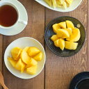 【マラソン期間中 5%OFFクーポン】TABLE WARE EAST 和食器 水玉 三角小皿 4寸(ドットモノトーンシリーズ)小皿 銘々皿 取り皿 サラダ皿 お茶請け プレート 水玉模様 白い食器 黒い食器おしゃれ カフェ風 モダン かわいい 和風 食器