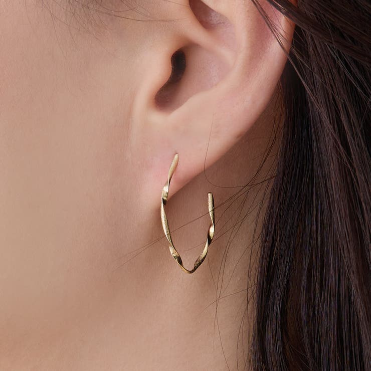 【10％OFFクーポン！2/10(火)1:59まで】Melody Accessory ピアス K18GP サンドブラスト マット ツイスト ドロップ フープ レディース ピアス オフィス ブランド シンプル ゴールド シルバー プレゼント K18GP レ