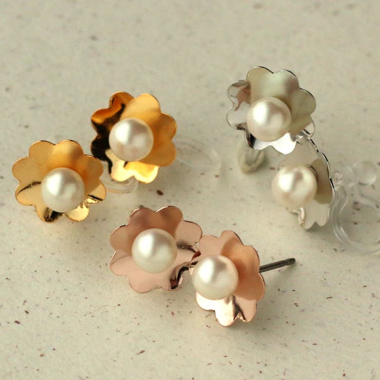 Melody Accessory イヤリング 樹脂ノンホール K18GP ノンホール スタッドピアス 直結 フラワーモチーフ 華 花 小粒 パール ラインストー...
