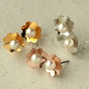 Melody Accessory イヤリング 樹脂ノンホール K18GP ノンホール スタッドピアス 直結 フラワーモチーフ 華 花 小粒 パール ラインストーン ビジュー 上品 華奢 樹脂ノンホール ピンクゴールド トレンド スタッド シンプル 結婚式