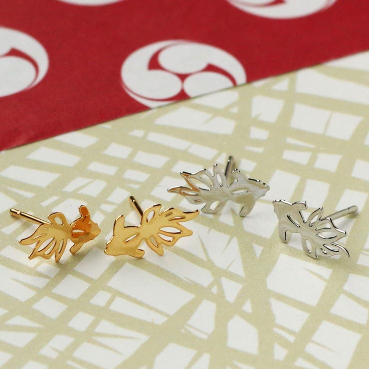 Melody Accessory イヤリング ピアス 日本製 K18GP 和風 和柄 浮世絵 金魚 アシンメトリー 花火大会 日本 JAPAN 揺れるノンホール...