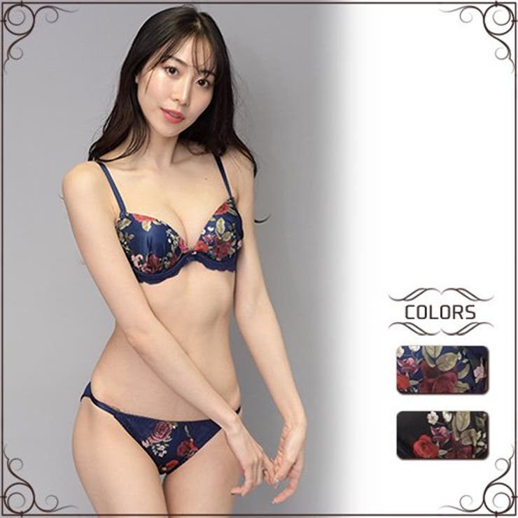 GRAXIA 薔薇の大柄プリントが目を惹くブラ・ショーツセット(ブラセット) インナー・下着